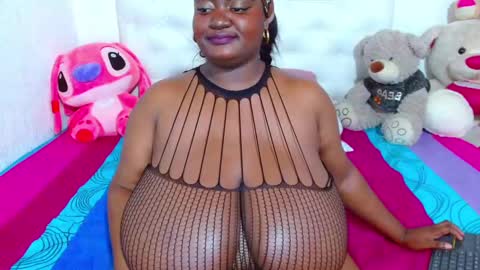 Snapshot of godessqqq chatting on 02.28.25 Godess Tracy online show from 02.28.25