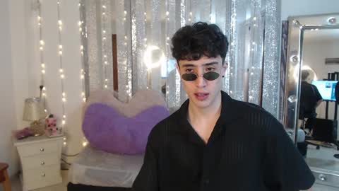 Satoru Gojo online show from 01.24.25