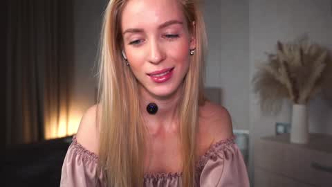 Olivia online show from 01.23.25