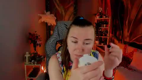 Snapshot of golden_dragones chatting on 06.14.26 Gloria online show from 06.14.26