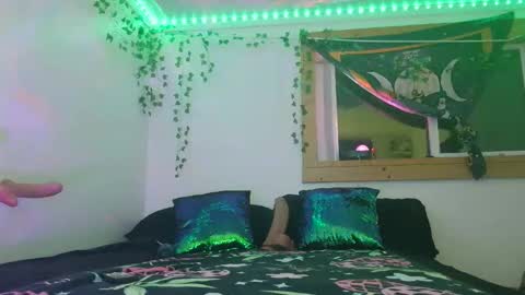 XxPretentious PeachxX online show from 05.03.26