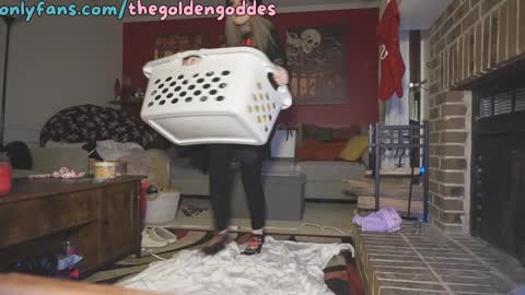 Snapshot of goldengoddessxxx chatting on 01.12.25 Sammy online show from 01.12.25