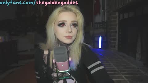 Snapshot of goldengoddessxxx chatting on 01.15.25 Sammy online show from 01.15.25