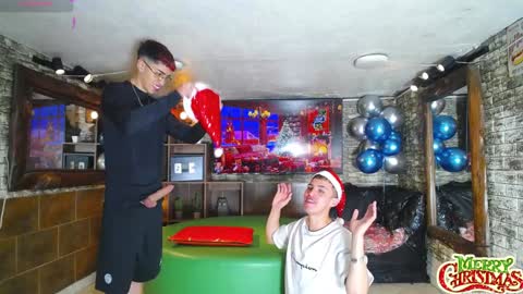 GOLDENJOI online show from 12.24.24