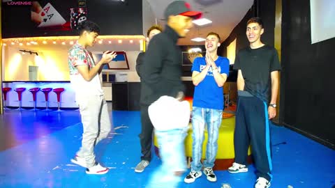 GOLDENJOI online show from 01.23.25