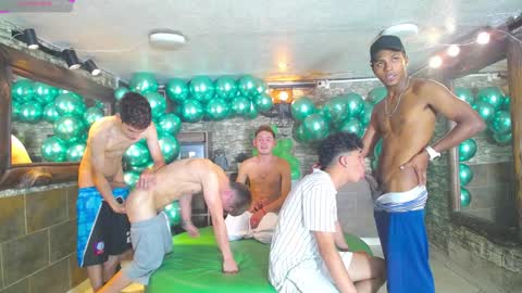 GOLDENJOI online show from 02.04.25