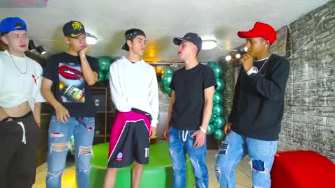 GOLDENJOI online show from 02.08.25