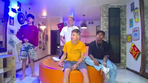 GOLDENJOI online show from 02.12.25