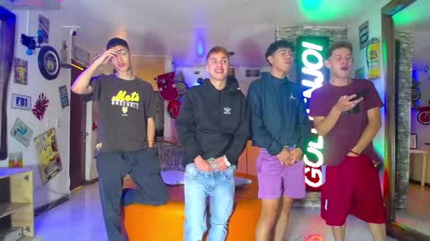 GOLDENJOI online show from 02.13.25