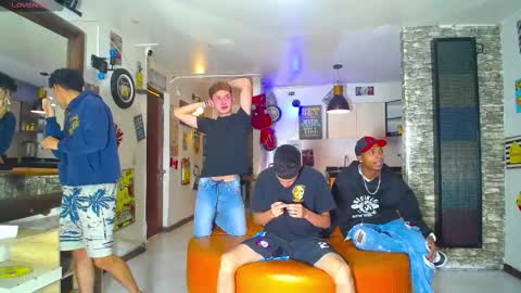 GOLDENJOI online show from 02.20.25