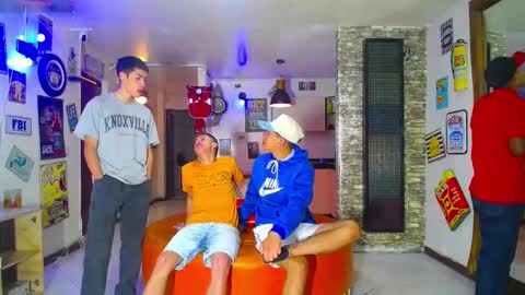 GOLDENJOI online show from 03.08.25