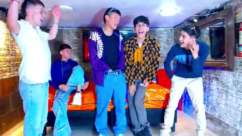 GOLDENJOI online show from 09.08.25