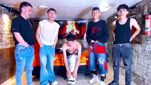 GOLDENJOI online show from 09.12.25