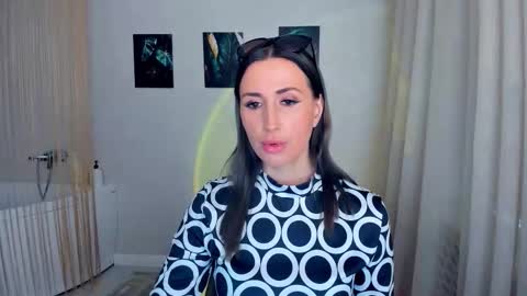 Olivia online show from 03.16.26