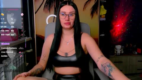 Snapshot of goldenwitchx chatting on 01.07.26 Polina online show from 01.07.26