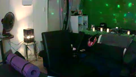 goldyguy011 online show from 02.18.25