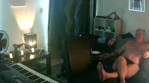 goldyguy011 online show from 12.01.25