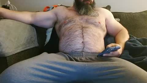 Snapshot of golgara chatting on 02.04.25 Golgara online show from 02.04.25