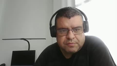 gomezgonz5 online show from 09.10.25