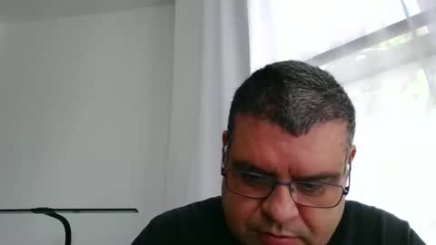 gomezgonz5 online show from 09.12.25