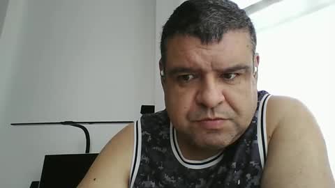 gomezgonz5 online show from 09.15.25