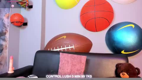 Snapshot of gomory_kitty chatting on 02.27.26 gomory_kitty online show from 02.27.26