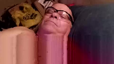 Snapshot of gonadalache chatting on 09.19.25 gonadalache online show from 09.19.25