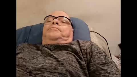 Snapshot of gonadalache chatting on 12.02.25 gonadalache online show from 12.02.25