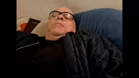 Snapshot of gonadalache chatting on 03.25.26 gonadalache online show from 03.25.26