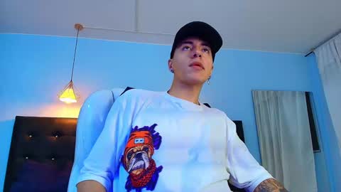 Snapshot of good_sheep chatting on 01.07.25 good_sheep online show from 01.07.25
