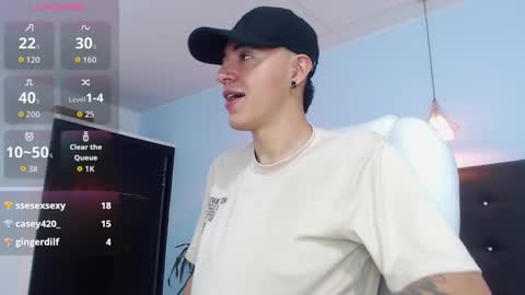 Snapshot of good_sheep chatting on 10.07.25 good_sheep online show from 10.07.25