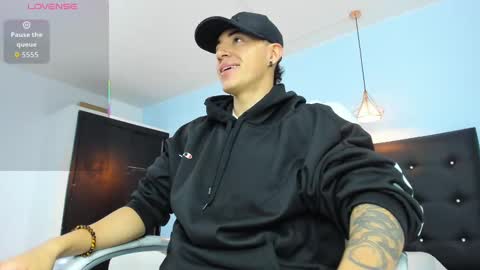 Snapshot of good_sheep chatting on 10.23.25 good_sheep online show from 10.23.25