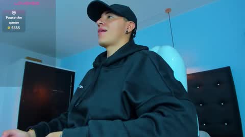 Snapshot of good_sheep chatting on 10.30.25 good_sheep online show from 10.30.25