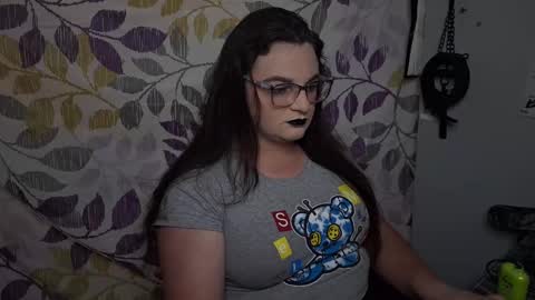 Snapshot of goodgrl1799 chatting on 10.08.25 goodgrl1799 online show from 10.08.25