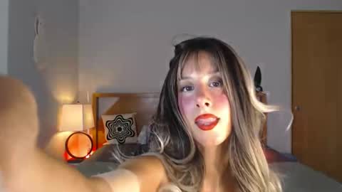 Snapshot of goonergirlnextdoor chatting on 05.25.26 princess kierra online show from 05.25.26