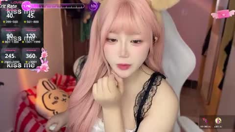 Snapshot of gorgeous_girl33 chatting on 01.04.25 gorgeous girl33 online show from 01.04.25