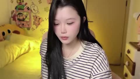 Snapshot of gorgeous_girl33 chatting on 10.05.25 gorgeous girl33 online show from 10.05.25