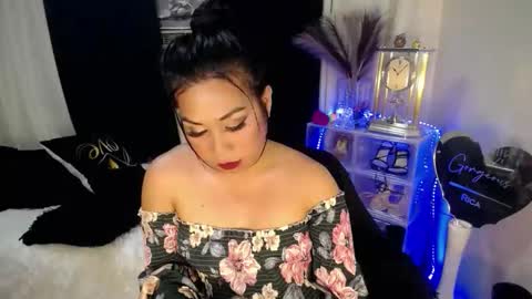 Snapshot of gorgeous_rica chatting on 10.30.25 Rica online show from 10.30.25