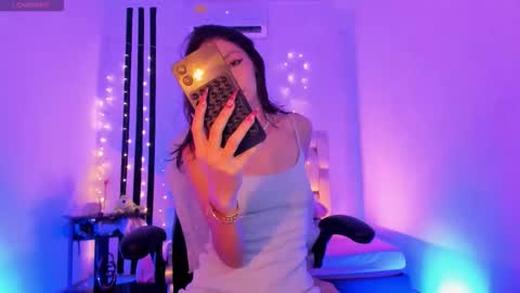 i am Jessi  I love animals and drawing I hope to get along with everyone. XOXO online show from 02.24.26