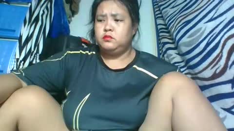 Snapshot of gorgeousselenaxx chatting on 05.19.26 gorgeousselenaxx online show from 05.19.26
