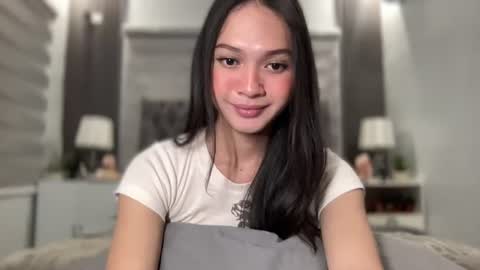 Snapshot of gorgex_diana chatting on 06.25.26 D I A N A online show from 06.25.26
