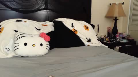 gothbaby305 online show from 10.09.25