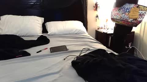 gothbaby305 online show from 10.28.25