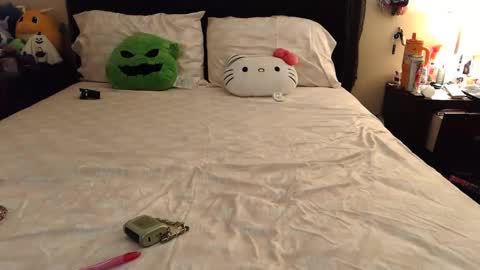 gothbaby305 online show from 10.30.25