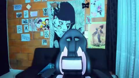 Snapshot of gothic9goddes chatting on 01.06.25 GG online show from 01.06.25