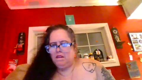 Snapshot of gothickmaiden chatting on 06.08.26 GothickMaiden online show from 06.08.26