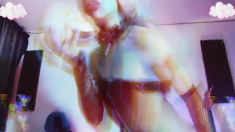 Snapshot of gothicute chatting on 04.27.26 online show from 04.27.26
