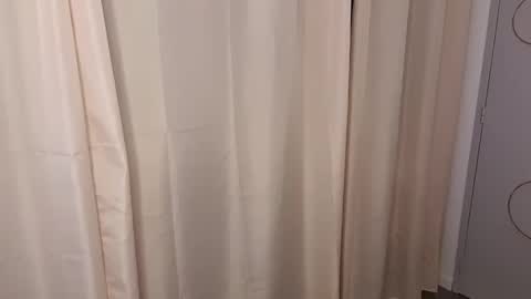 goura2000 online show from 01.31.25