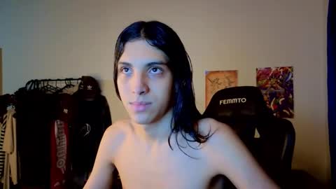 Snapshot of gowther__ chatting on 09.11.25 angelito tu novio online show from 09.11.25