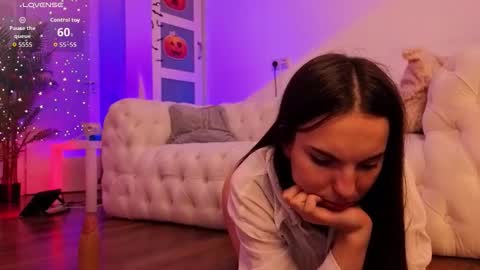 grace_autumn_mood online show from 10.26.25